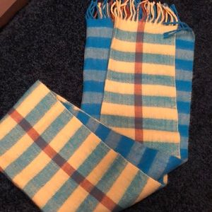 Acrylic scarf